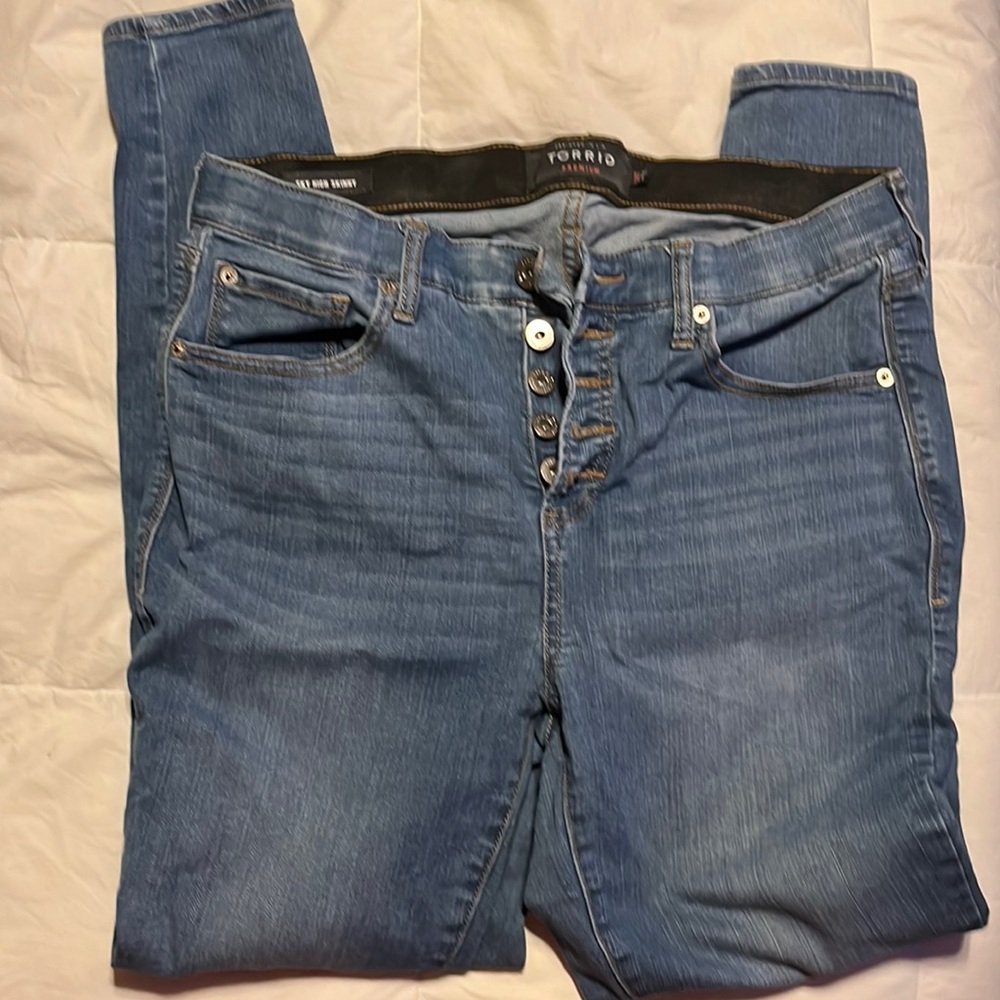 Torrid Bombshell Skinny